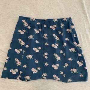 American Eagle Outfitters Women's Blue and White Skirt